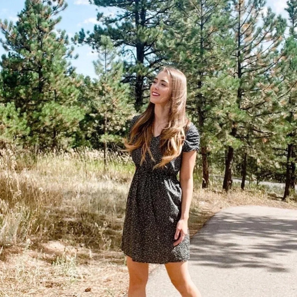 Banana Republic Dress - Picture 2 of 8